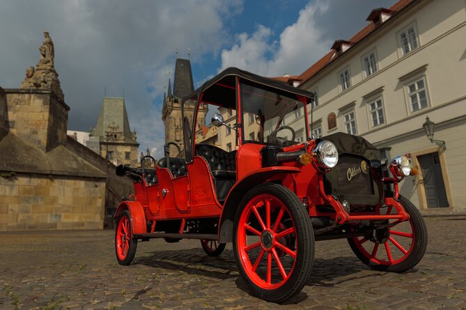 1 hour Old timer Convertible Prague Sightseeing Tour - Pickup, private car rules, and how the 1-hour timing works