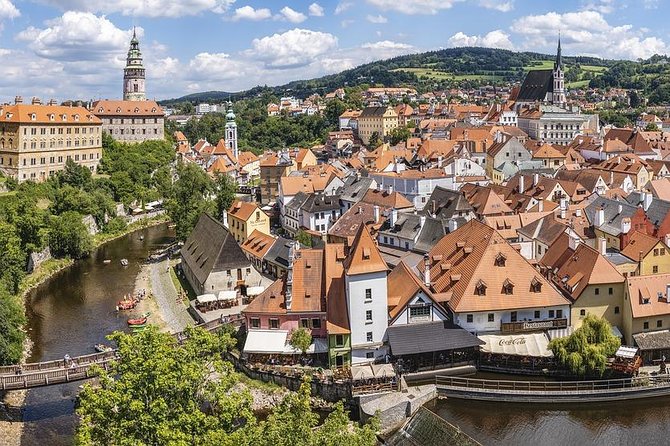 Cesky Krumlov Private day trip from Prague with Lunch and Castle admission - Cesky Krumlov Castle: revolving theatre, baroque gardens, and views