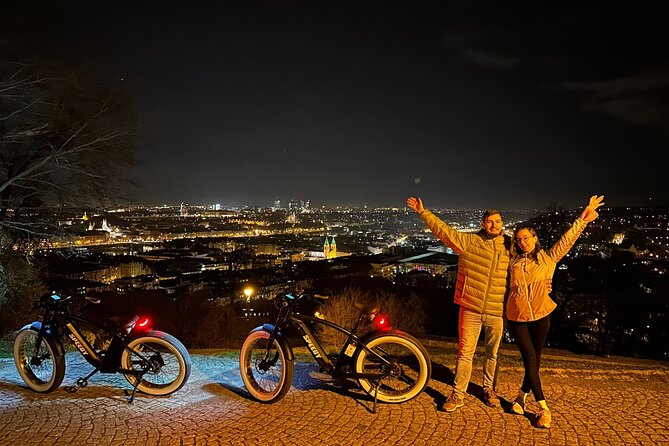 Ebike tour in Prague - Express Tour - Old Town Square and the Astronomical Clock: the stop that anchors it all