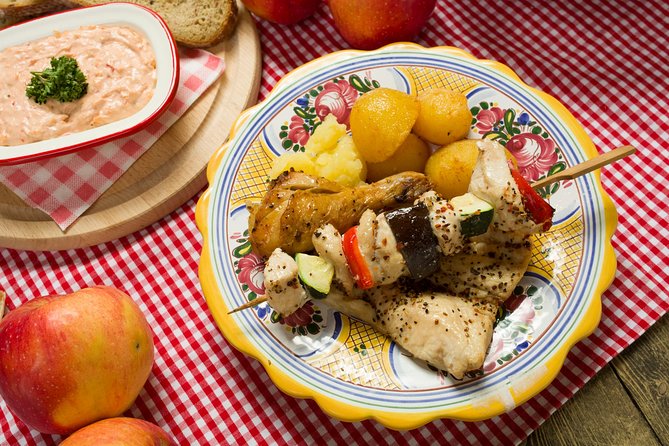 Folklore Dinner with Unlimited Drinks 4course Menu - The Folk Show From Czech and Moravian Traditions