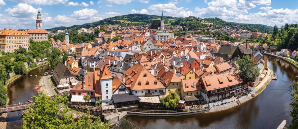 From Prague: Český Krumlov Full-Day Tour with Pickup - Walking the Old Town on your own: how to use your free time