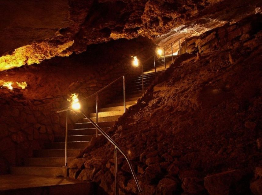 From Prague: Karlštejn Castle & Koněprusy Caves Tour - Key highlights to look for
