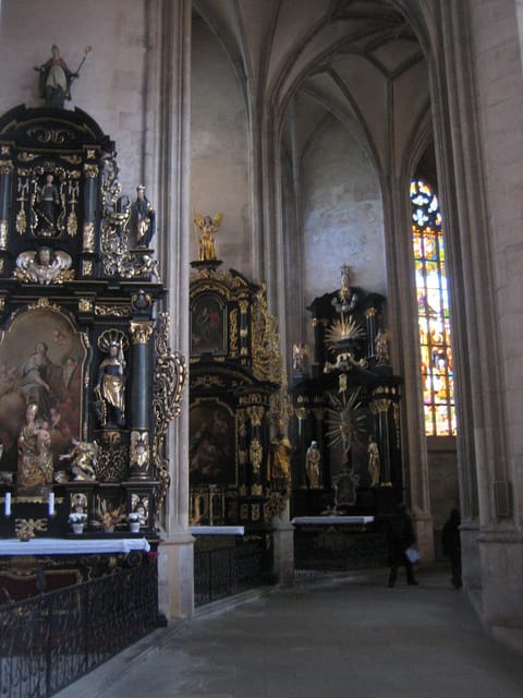 From Prague: Kutna Hora Walking Tour & St. Barbara Cathedral - Sedlec Ossuary (Bone Chapel): an unforgettable interior with real weight