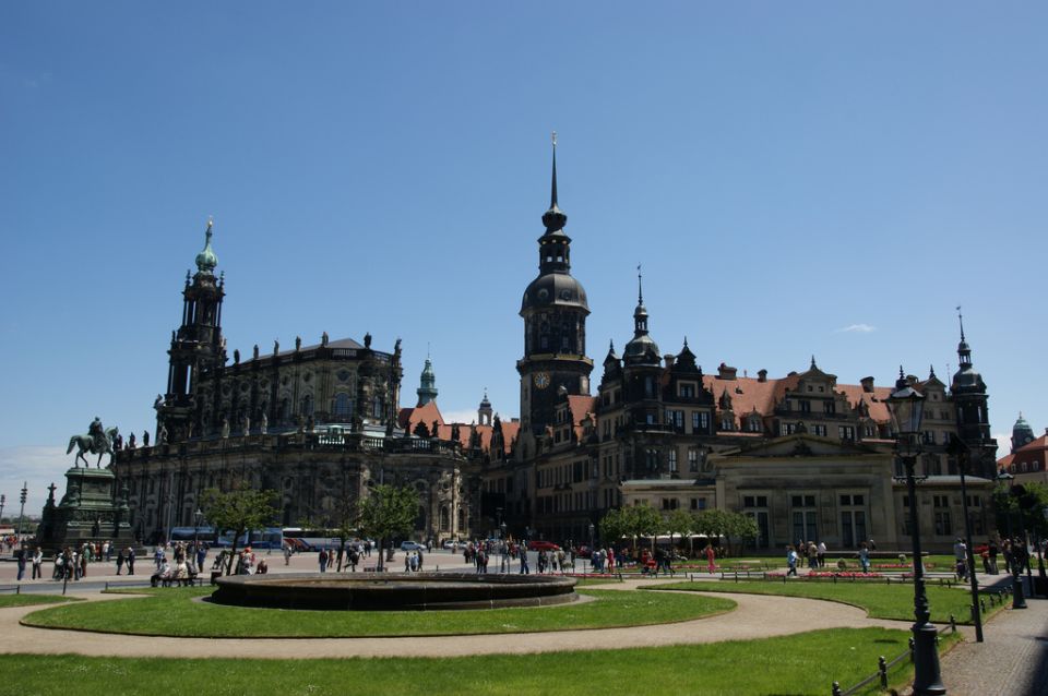 Full day Tour to Dresden with Zwinger visit from Prague - Who should book this Dresden day trip from Prague