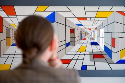 IAM Illusion Art Museum Prague Fast Pass Ticket - The Audio Guide in 13 Languages: Why It Improves Your Photos