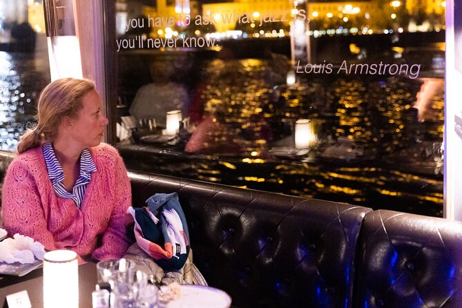 Jazz Boat: Popular LIVE JAZZ dinner cruise - Seating, comfort, and the small-boat reality