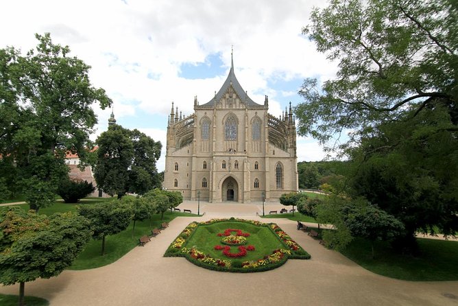 Kutna Hora Day Tour Including Sedlec Ossuary from Prague - Italian Court and Church of Saint James: short, but useful