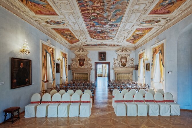 Lobkowicz Palace Concert in Prague Ticket - Why this 1 pm concert inside Prague Castle works for real days