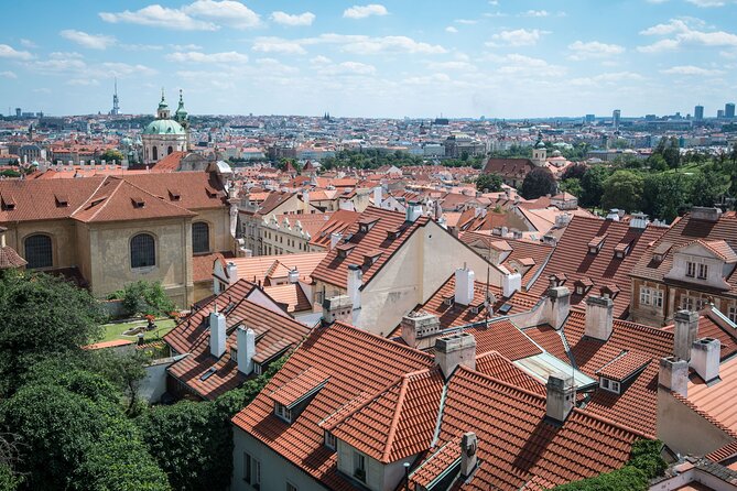 One Day See-it-All Prague Tour & River Boat Cruise with PragueWay - Weather, comfort, and the cobblestone reality