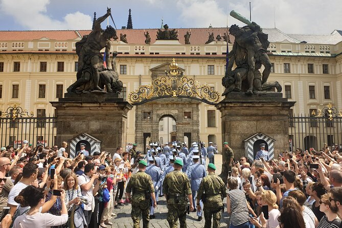 Prague: 1-Hour Castle Tour With Fast-GET Admission Ticket - Inside Prague Castle: St. Vitus, Old Royal Palace, St. George’s, and Golden Lane