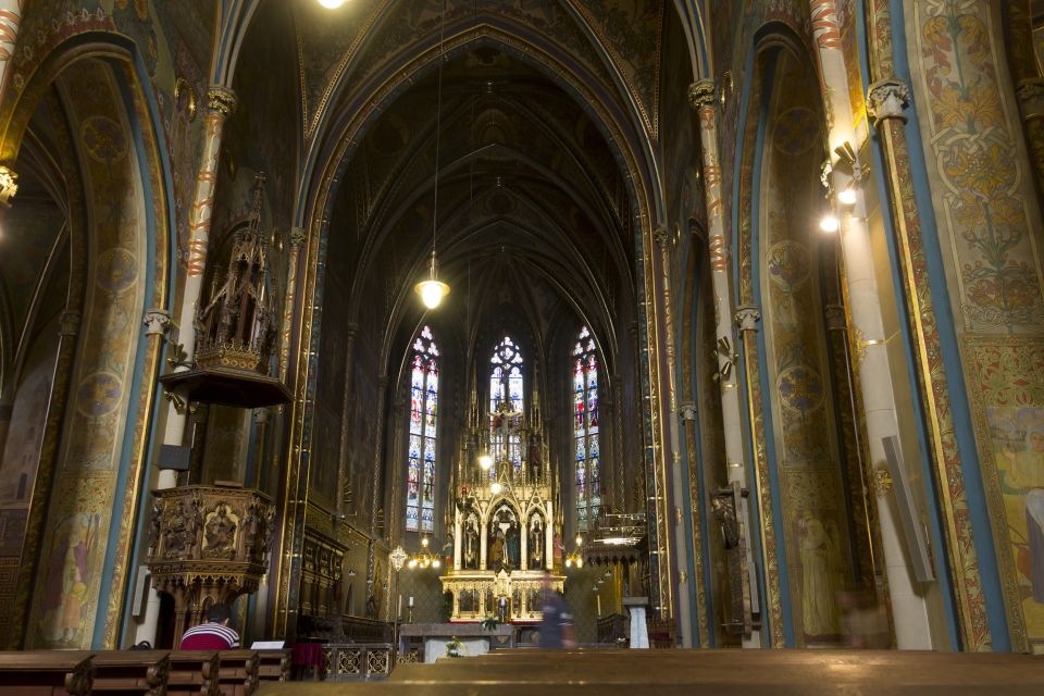 Prague: 2.5-Hour Vyšehrad Castle with Gorlice & Tickets - Gorlice underground casemates and the Charles Bridge statues