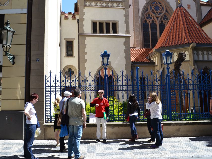 Prague: 2-Hour Old Town and Jewish Ghetto Walking Tour - Key things that make this Prague walk worth it