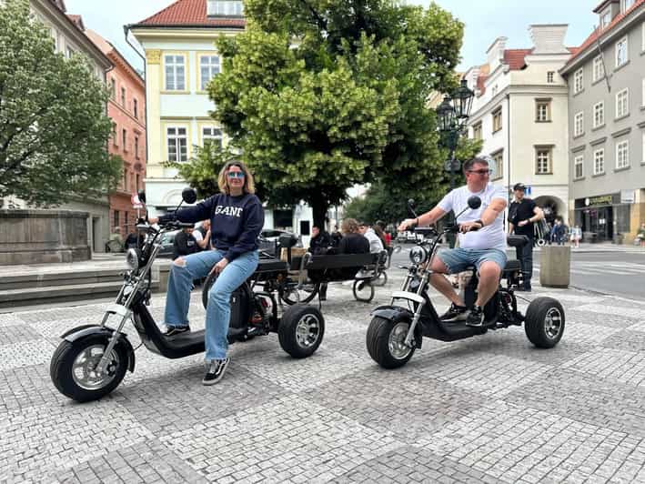 Prague: 2 hours FUN TRIKE tour in Prague with guide - The test drive that makes the ride click