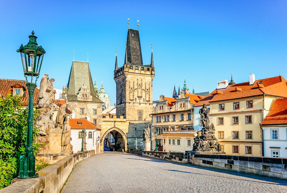 Prague: 3-Hour Beer Tour and Traditional Czech Dinner - Old Town Walk + Beer Stories: What the Guide Portion Really Adds