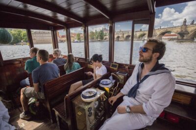 Prague: 3–Hour Castle Grounds Walking Tour and River Cruise - River cruise on the Vltava: the relaxing reset