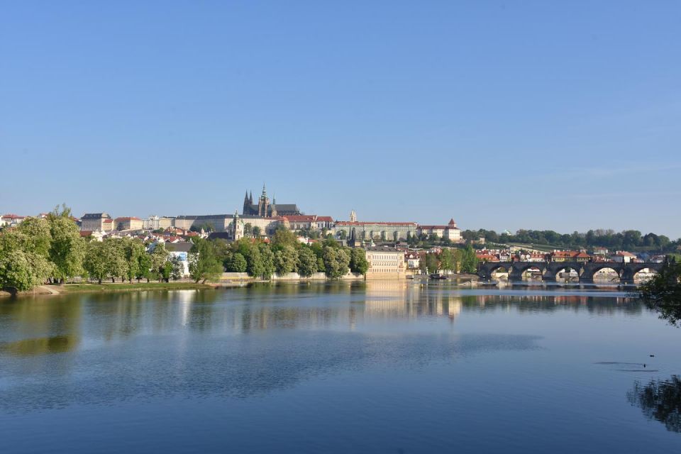 Prague 3-Hour Tour with Astronomical Clock Admission - Why this 3-hour Old Town and New Town plan feels like a smart first day