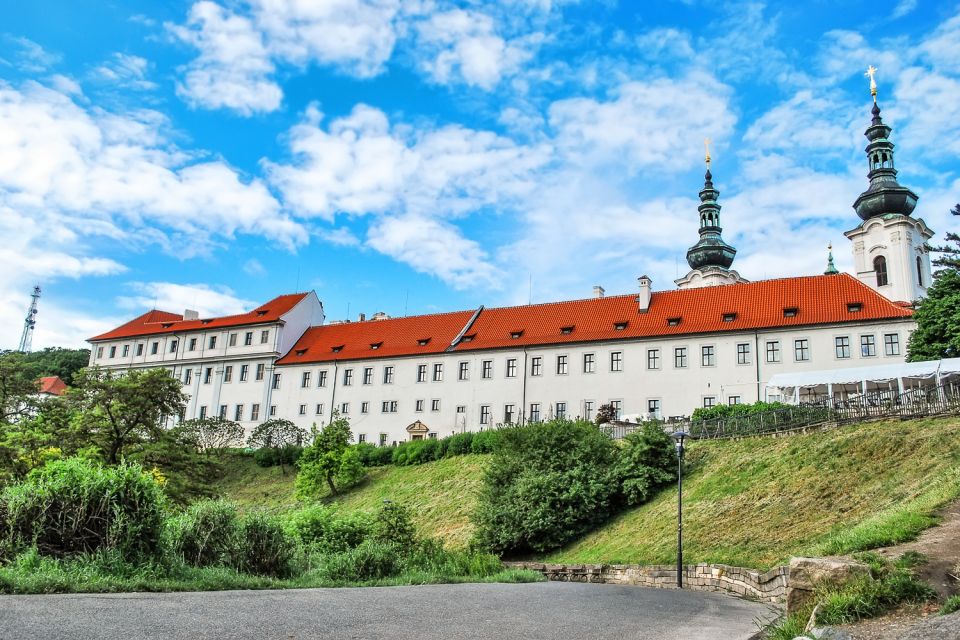 Prague: 4-Hour Segway and Scooter Tour with Lunch and Drinks - The Segway racetrack and the ride-down payoff