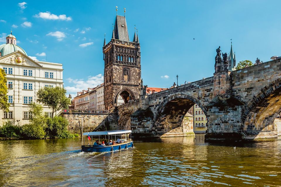 Prague: 45-Minute Sightseeing Cruise to Devil's Channel - Winter vs summer: heated, closed-top comfort