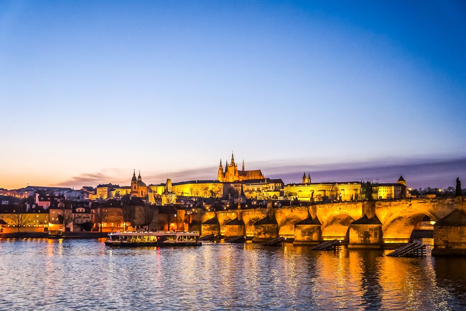 Prague: 50-Minute Sightseeing Evening Cruise - The Route You’ll Float Through: Rudolfinum to Prague Castle and Back