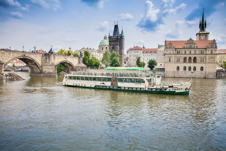 Prague: Afternoon Beer Cruise with Drinks Included - What the cruise route shows you (and why it’s worth the time)