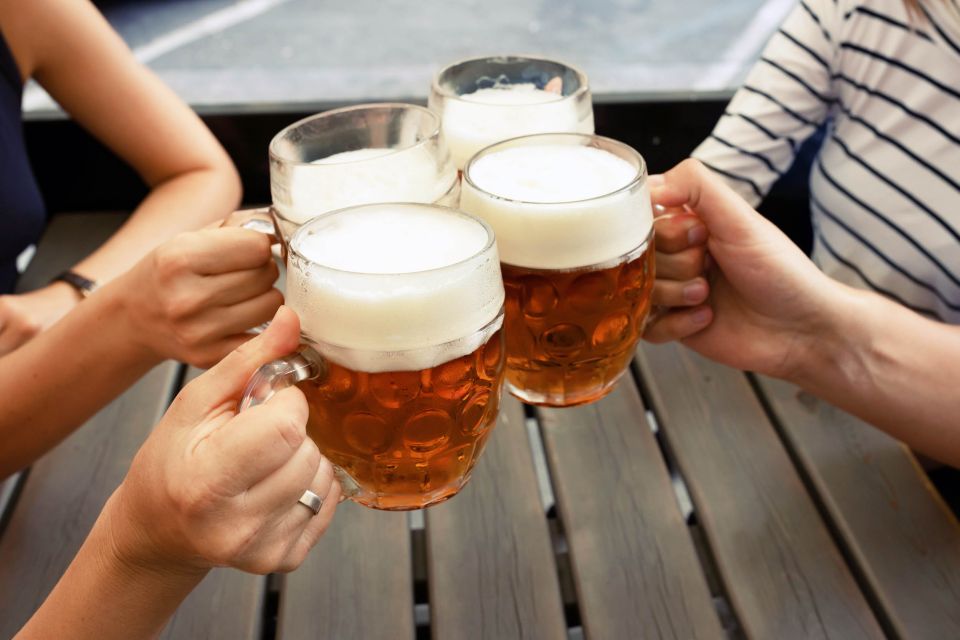 Prague: Afternoon Beer Cruise with Drinks Included - The drink plan: how the bar experience works