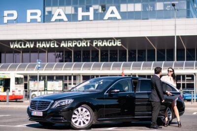 Prague Airport Private Arrival Transfer - Car vs Minibus: Getting the Right Vehicle for Your Group