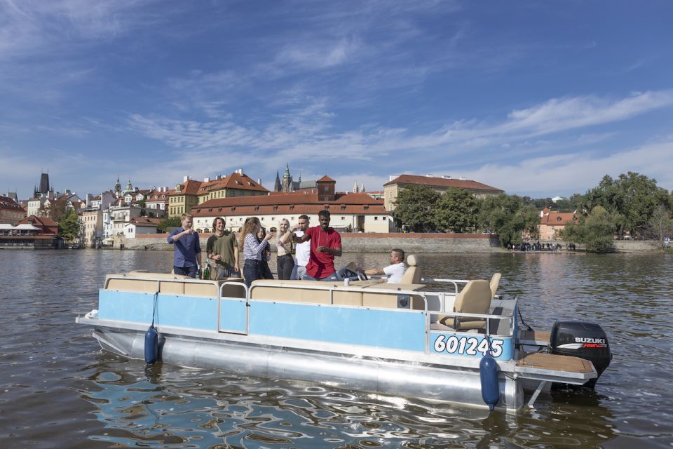 Prague: Beer Boat Tour - Unlimited drinks: Budvar beer stays cold, and you choose your package