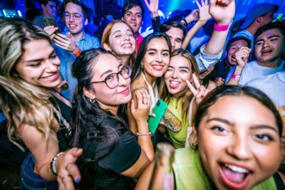 Prague: Boat Party with Unlimited Drinks & After Party Entry - Boarding and the 5–8 Hour Rhythm: From Dock to After-Party