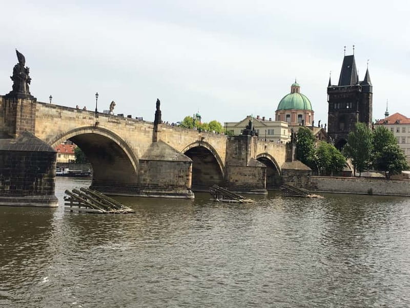 Prague: Bus and Boat Tour - Who this tour suits best