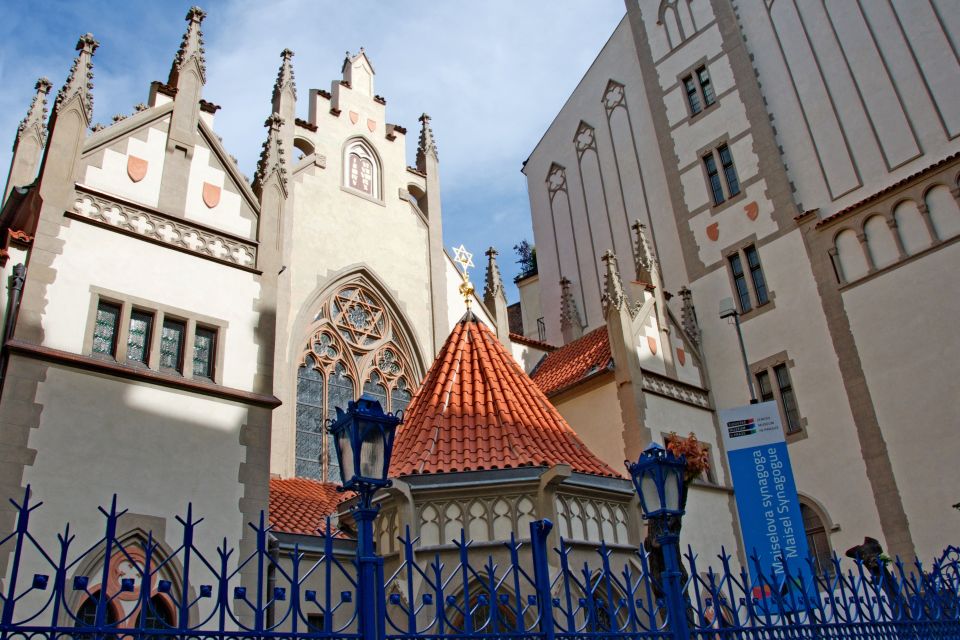 Prague: Castle and Jewish Quarter Tour - Key highlights worth planning for