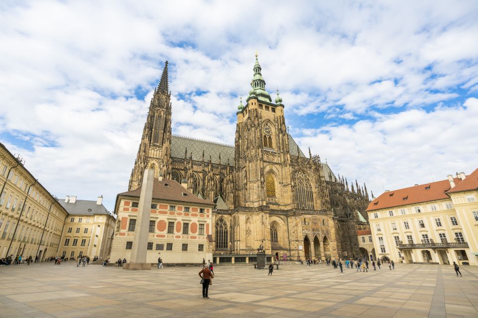 Prague: Castle Tour with Local Guide and Entry Ticket - The Defenestration of Prague Stop: A Window That Changed Europe