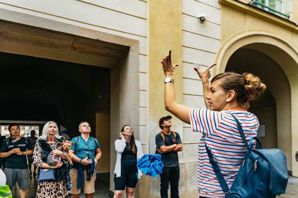 Prague: City Highlights By Bus, Boat, and on Foot - The bus–castle–river–Old Town route that actually works