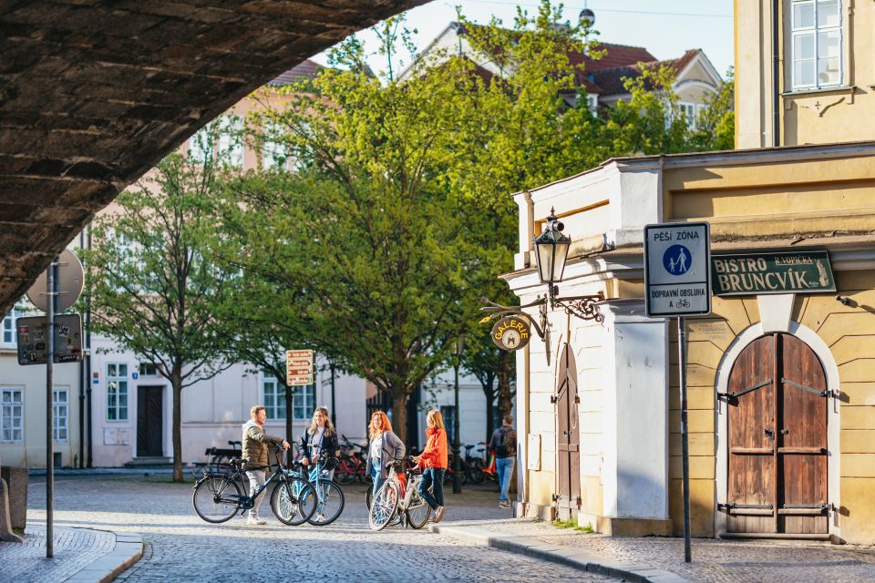 Prague: Complete Bike Tour - Charles Bridge and Charles IV: what to look for when the crowd slows
