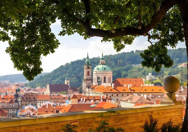 Prague: Full-Day Guided Tour of Prague in a Small-Group - Key things I’d watch for on this Prague tour
