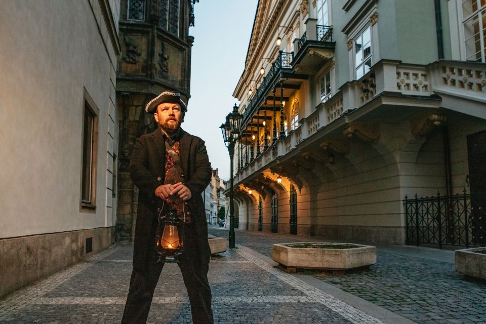 Prague: Ghosts and Legends Nighttime Guided Walking Tour - What Makes the Guides Special (and What to Watch For)