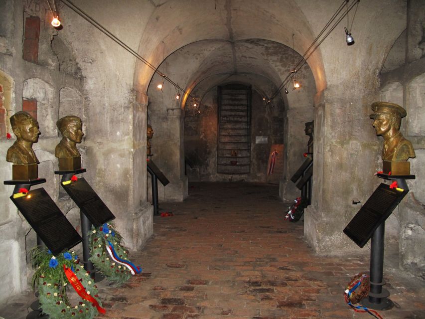 Prague: Guided Operation Anthropoid Tour with Lidice - Why a Private Guide Changes the Day