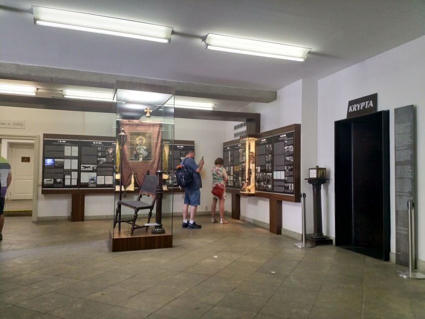 Prague: Guided Operation Anthropoid Tour with Lidice - Driving Between Sites: Comfort and Momentum