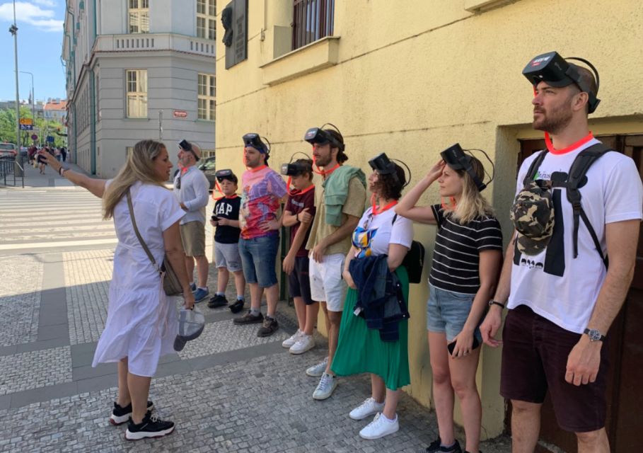 Prague: Immersive History Walking Tour and VR - Operation Anthropoid to the Dancing House finish: history you can compare in seconds