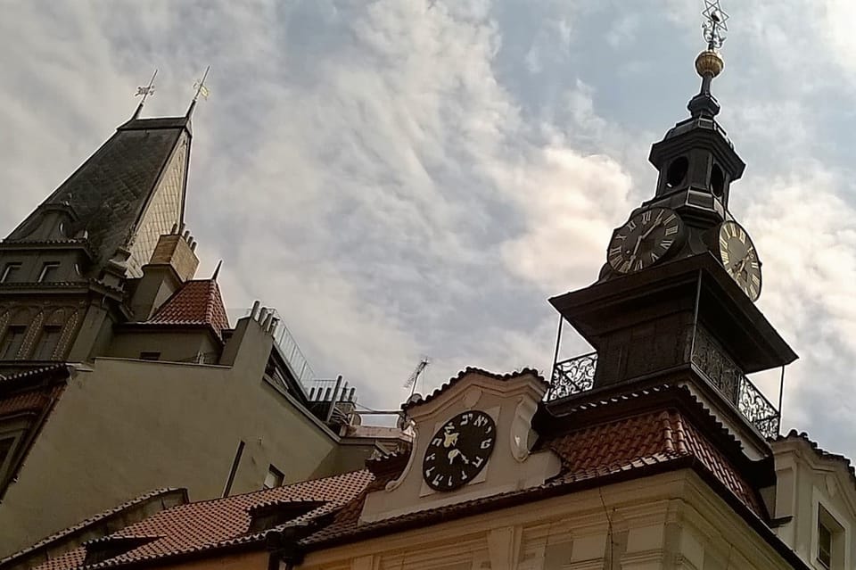 Prague: Jewish Quarter Walking Tour with Admission Tickets - Old-New Synagogue: connecting architecture to identity
