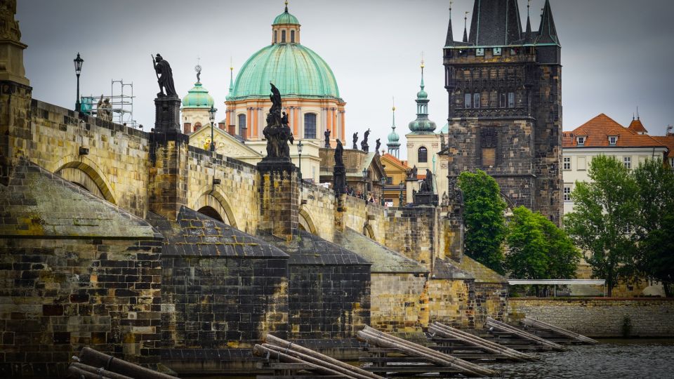 Prague: Old Town Highlights & Hidden Gems Guided Tour - Lesser Town mini-stop: the “other side” of Prague