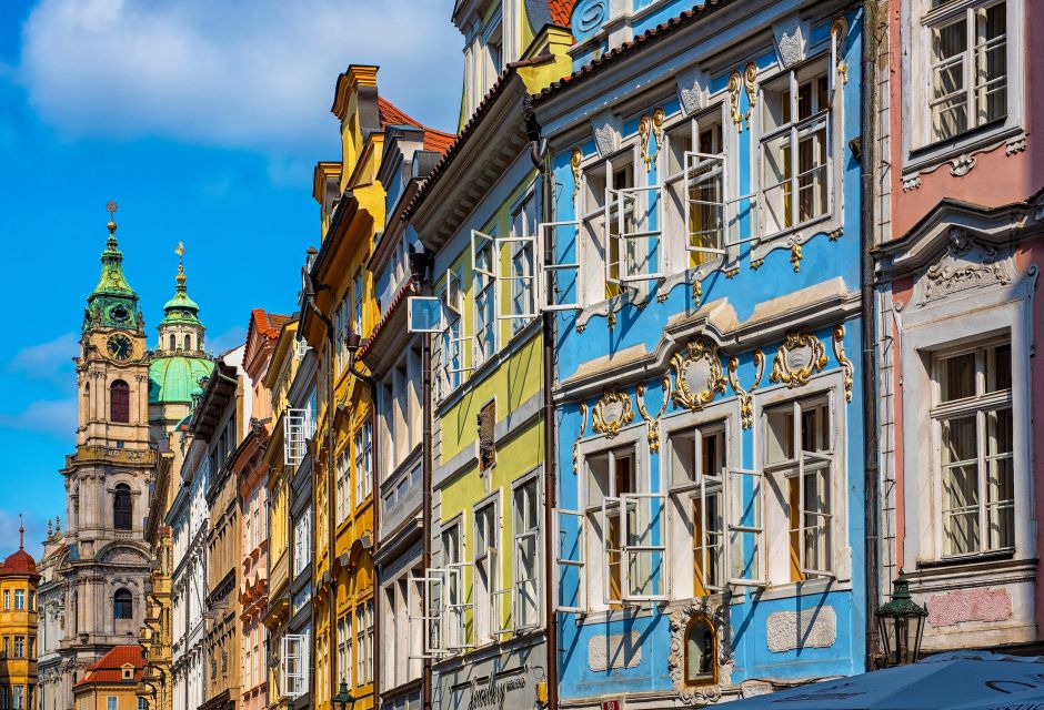 Prague: One Prague Tour with Local Food & Beer - Old Town Road: Old Town Square, Jewish Town, and that satisfying labyrinth walk