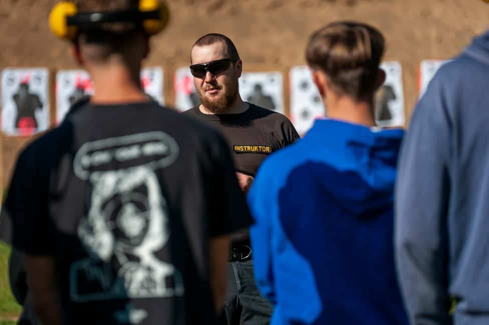 Prague: Outdoor Shooting Experience with up to 10 Guns - Who this fits best (and who should skip it)