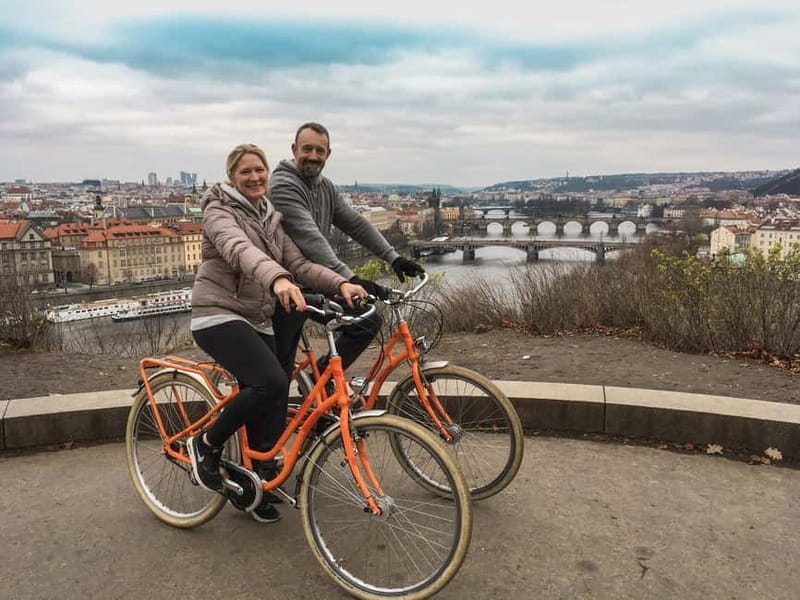 Prague: Small Group or Private Bike City Tour - The guide quality factor: where Dan and Klara come in