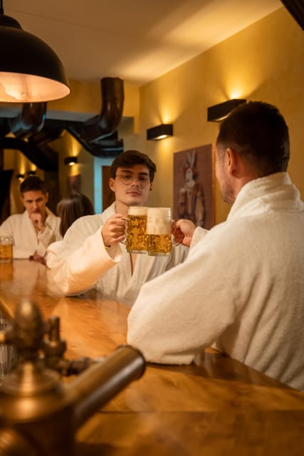 Prague: The Largest Beer SPA with Unlimited Beer Consumption - Your one-hour flow: arrival, changing rooms, and the bath routine