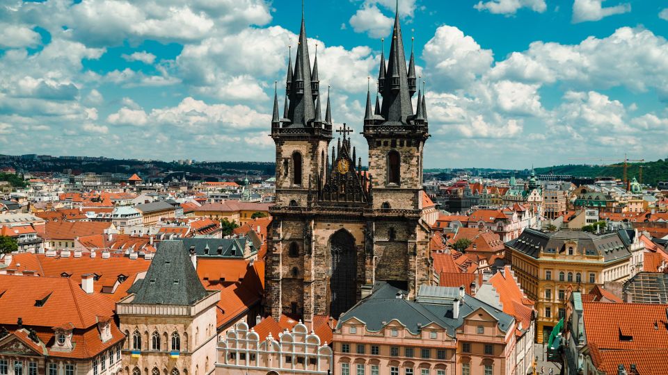 Prague: Top Sights and Historic Center Introduction Tour - Prague in 3 hours: what this tour really does for you