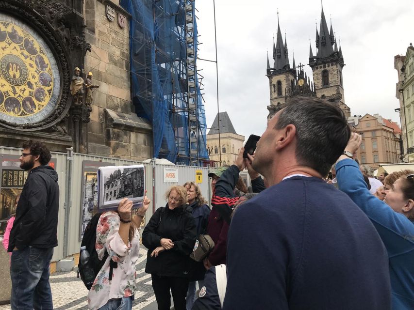 Prague: WWII Guided Tour & The Crypt of Operation Anthropoid - Meeting at Prašná Brána: start where your guide is easy to spot
