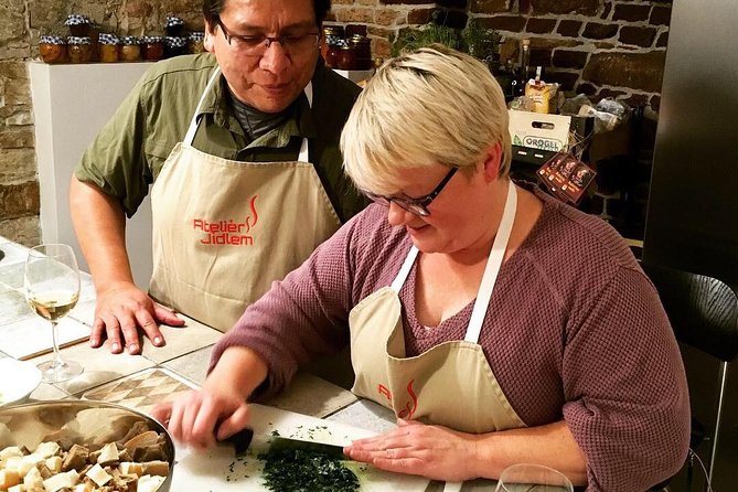 Taste, Cook and Dine Traditional Czech - Meet the Hosts: Bret, Aide, and a Setting That Feels Like a Kitchen Hangout